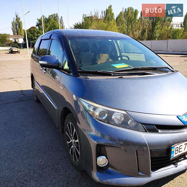 Минивэн Toyota Estima 2013 в Николаеве