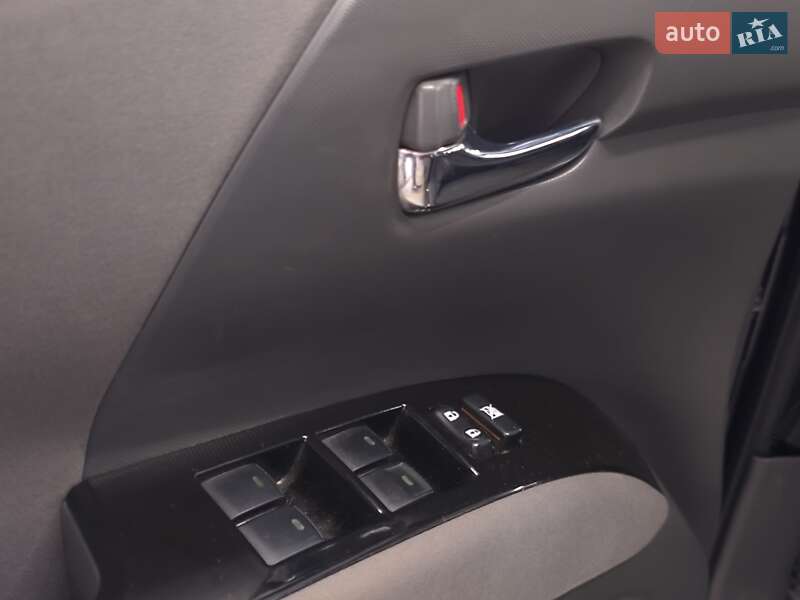 Мінівен Toyota Estima 2010 в Миколаєві