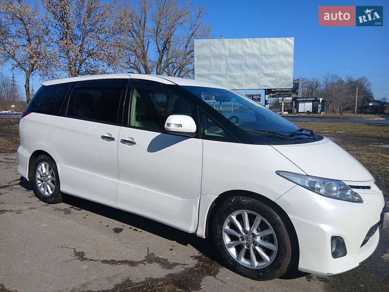 Минивэн Toyota Estima 2010 в Первомайске фото 3 Минивэн Toyota Estima 2010 в Первомайске