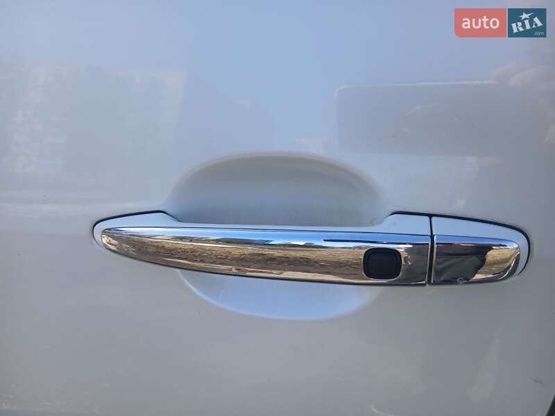 Минивэн Toyota Estima 2010 в Первомайске фото 23 Минивэн Toyota Estima 2010 в Первомайске