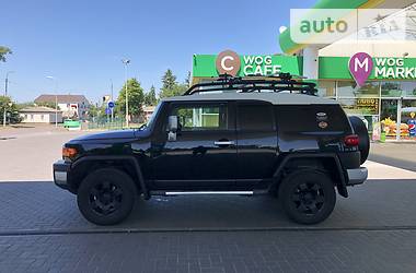 Позашляховик / Кросовер Toyota FJ Cruiser 2007 в Прилуках