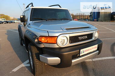 Позашляховик / Кросовер Toyota FJ Cruiser 2007 в 