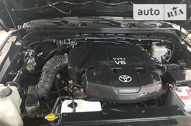 Позашляховик / Кросовер Toyota FJ Cruiser 2008 в 