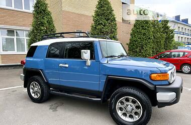 Позашляховик / Кросовер Toyota FJ Cruiser 2012 в Києві