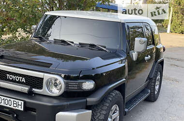 Внедорожник / Кроссовер Toyota FJ Cruiser 2013 в Киеве