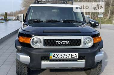 Внедорожник / Кроссовер Toyota FJ Cruiser 2008 в Кременчуге