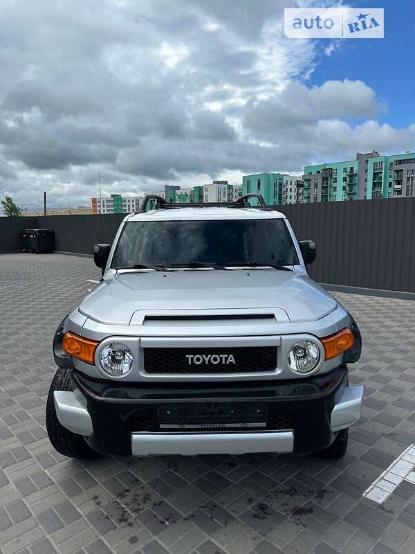 Позашляховик / Кросовер Toyota FJ Cruiser 2007 в Києві