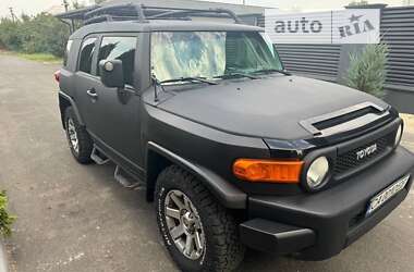 Внедорожник / Кроссовер Toyota FJ Cruiser 2013 в Городище