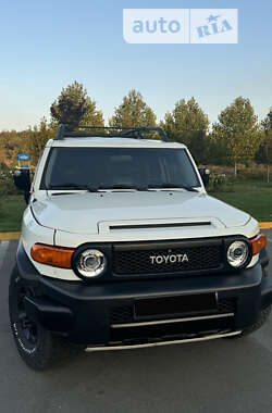 Позашляховик / Кросовер Toyota FJ Cruiser 2008 в Києві