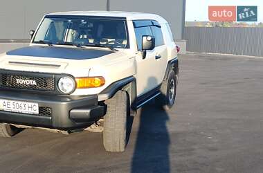 Позашляховик / Кросовер Toyota FJ Cruiser 2010 в Києві