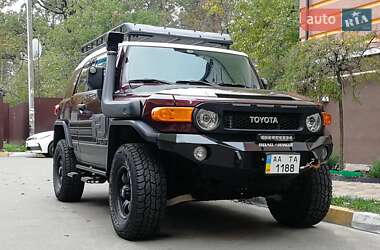 Внедорожник / Кроссовер Toyota FJ Cruiser 2006 в Киеве