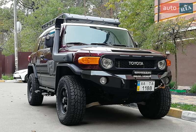 Внедорожник / Кроссовер Toyota FJ Cruiser 2006 в Трускавце