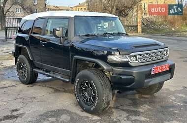 Позашляховик / Кросовер Toyota FJ Cruiser 2010 в Києві