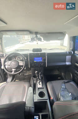 Внедорожник / Кроссовер Toyota FJ Cruiser 2008 в 