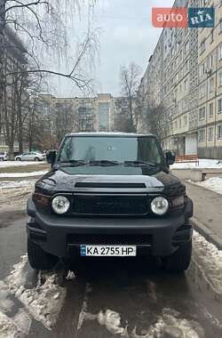 Позашляховик / Кросовер Toyota FJ Cruiser 2006 в Києві