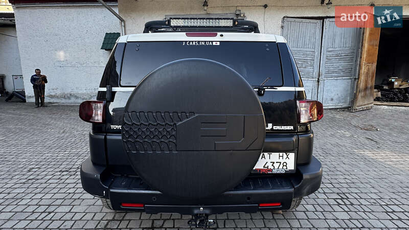 Внедорожник / Кроссовер Toyota FJ Cruiser 2006 в Яремче фото 11 Внедорожник / Кроссовер Toyota FJ Cruiser 2006 в Яремче