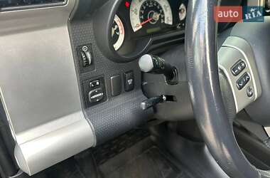 Позашляховик / Кросовер Toyota FJ Cruiser 2009 в 