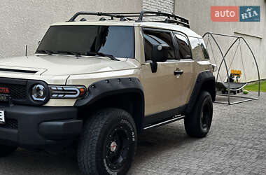 Внедорожник / Кроссовер Toyota FJ Cruiser 2010 в Мукачево