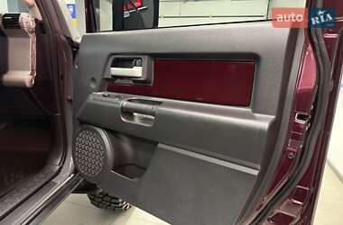 Позашляховик / Кросовер Toyota FJ Cruiser 2007 в 