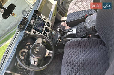 Позашляховик / Кросовер Toyota FJ Cruiser 2008 в 
