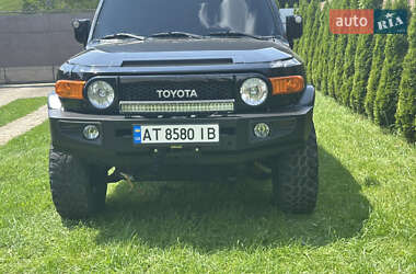 Позашляховик / Кросовер Toyota FJ Cruiser 2008 в 