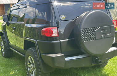 Позашляховик / Кросовер Toyota FJ Cruiser 2008 в 