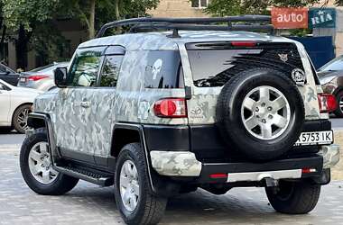 Внедорожник / Кроссовер Toyota FJ Cruiser 2006 в 