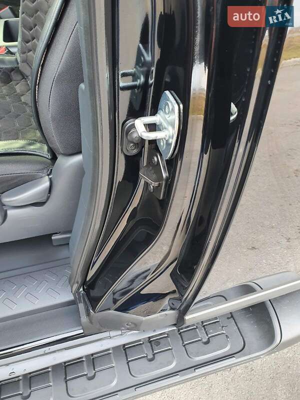 Внедорожник / Кроссовер Toyota FJ Cruiser 2021 в Хмельницком