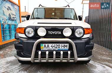 Внедорожник / Кроссовер Toyota FJ Cruiser 2008 в Киеве