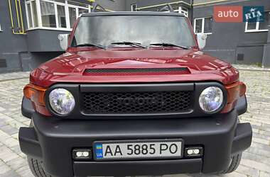 Позашляховик / Кросовер Toyota FJ Cruiser 2008 в 