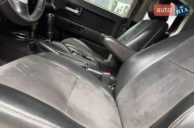 Позашляховик / Кросовер Toyota FJ Cruiser 2008 в 