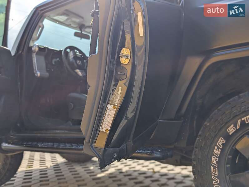 Внедорожник / Кроссовер Toyota FJ Cruiser 2007 в Ивано-Франковске