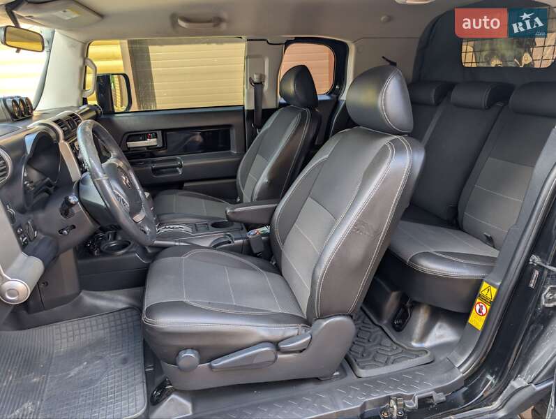 Внедорожник / Кроссовер Toyota FJ Cruiser 2007 в Ивано-Франковске
