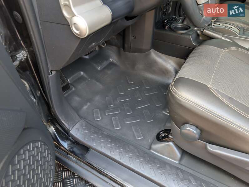 Внедорожник / Кроссовер Toyota FJ Cruiser 2007 в Ивано-Франковске