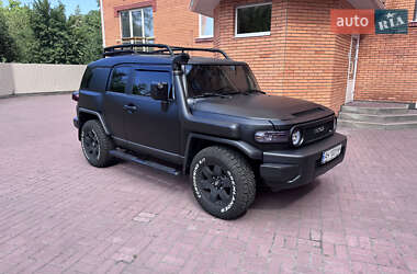 Внедорожник / Кроссовер Toyota FJ Cruiser 2008 в Кременчуге