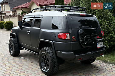 Позашляховик / Кросовер Toyota FJ Cruiser 2006 в Ужгороді