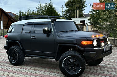Позашляховик / Кросовер Toyota FJ Cruiser 2006 в Ужгороді