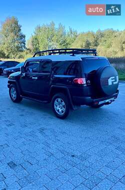 Позашляховик / Кросовер Toyota FJ Cruiser 2008 в 