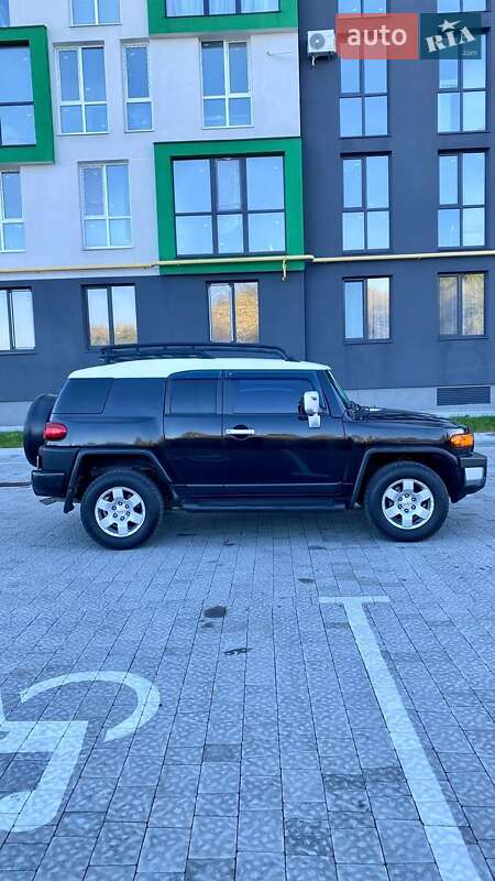 Внедорожник / Кроссовер Toyota FJ Cruiser 2008 в Львове фото 11 Внедорожник / Кроссовер Toyota FJ Cruiser 2008 в Львове
