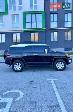 Позашляховик / Кросовер Toyota FJ Cruiser 2008 в 