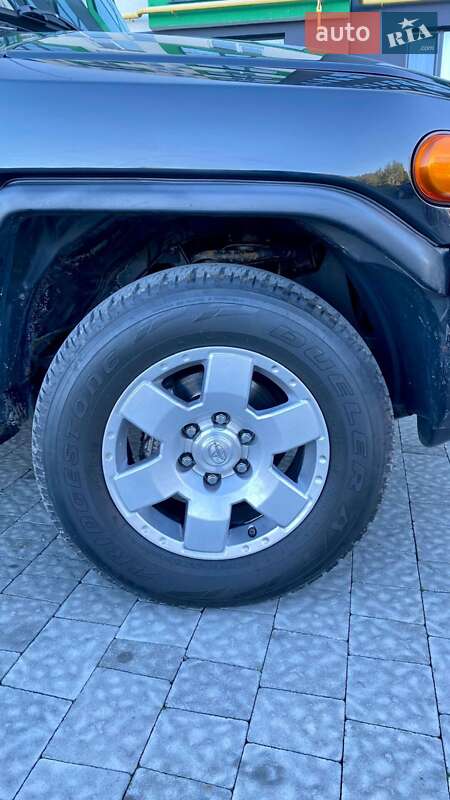 Внедорожник / Кроссовер Toyota FJ Cruiser 2008 в Львове фото 16 Внедорожник / Кроссовер Toyota FJ Cruiser 2008 в Львове