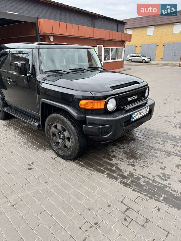 Внедорожник / Кроссовер Toyota FJ Cruiser 2008 в Сумах