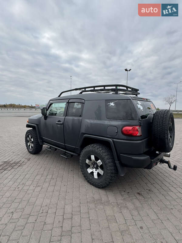Внедорожник / Кроссовер Toyota FJ Cruiser 2008 в Полтаве фото 5 Внедорожник / Кроссовер Toyota FJ Cruiser 2008 в Полтаве