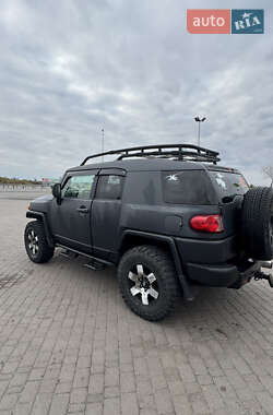 Внедорожник / Кроссовер Toyota FJ Cruiser 2008 в 