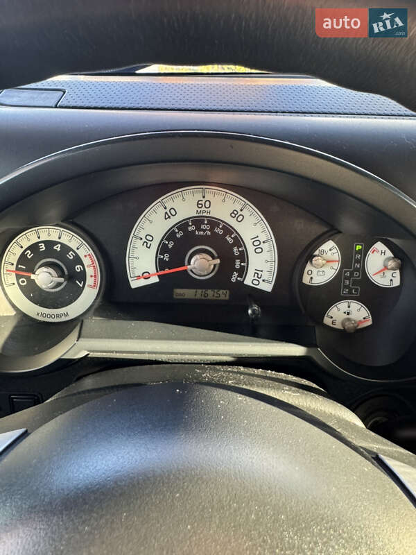 Позашляховик / Кросовер Toyota FJ Cruiser 2011 в Хмельницькому