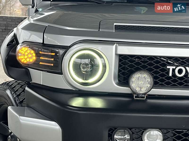 Позашляховик / Кросовер Toyota FJ Cruiser 2006 в Вінниці