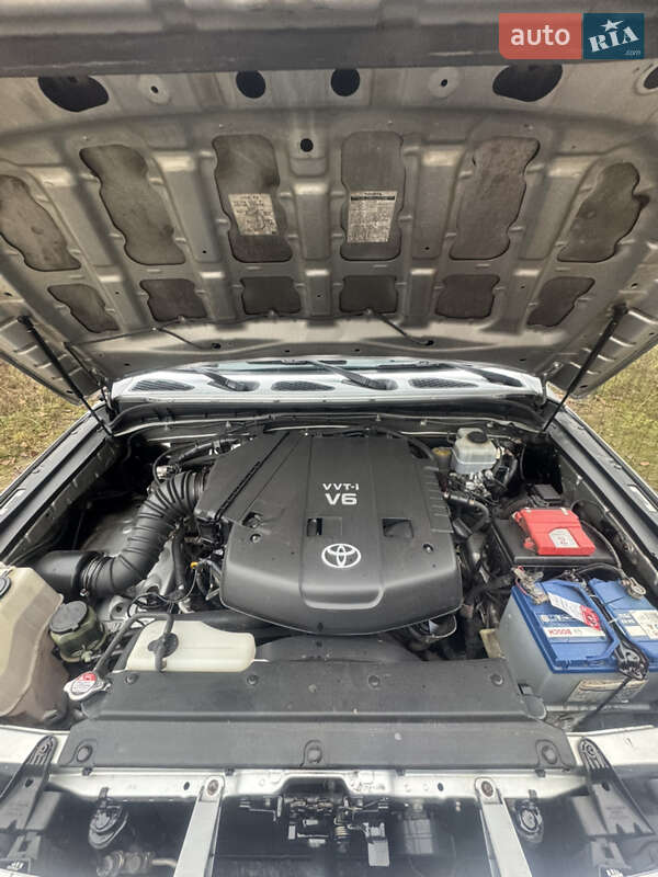 Внедорожник / Кроссовер Toyota FJ Cruiser 2008 в Киеве