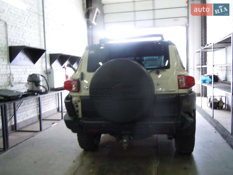 Внедорожник / Кроссовер Toyota FJ Cruiser 2008 в Луцке