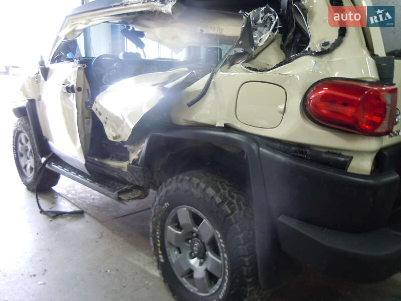 Внедорожник / Кроссовер Toyota FJ Cruiser 2008 в Луцке