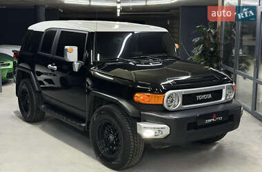 Внедорожник / Кроссовер Toyota FJ Cruiser 2016 в Одессе